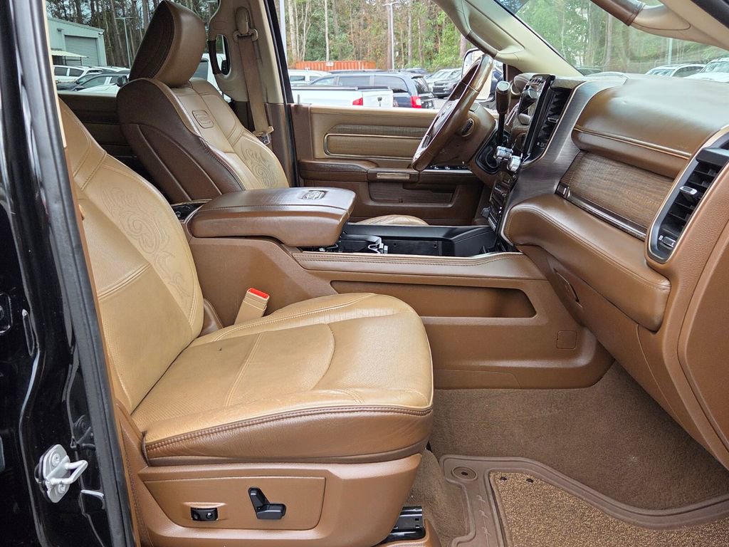 Used 2020 RAM 3500 Limited image 15