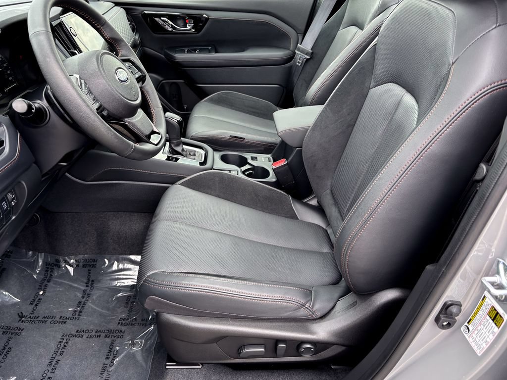 Used 2025 Subaru Forester Touring AWD/4WD image 19