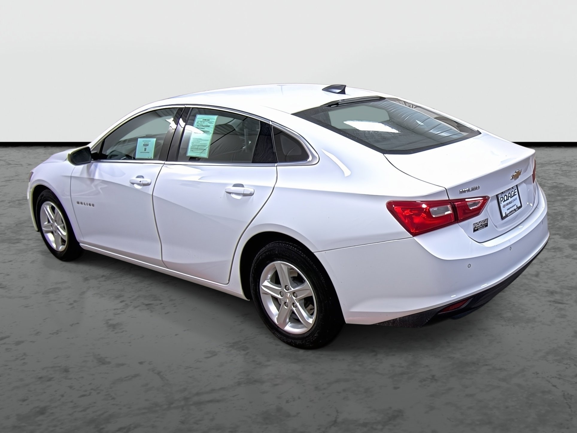 Used 2023 Chevrolet Malibu LS w/ Driver Confidence Package image 2