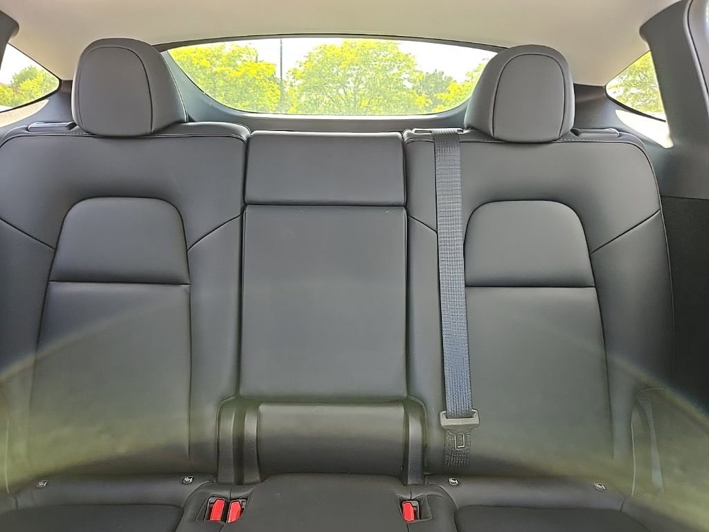 Used 2023 Tesla Model Y Long Range AWD/4WD image 26