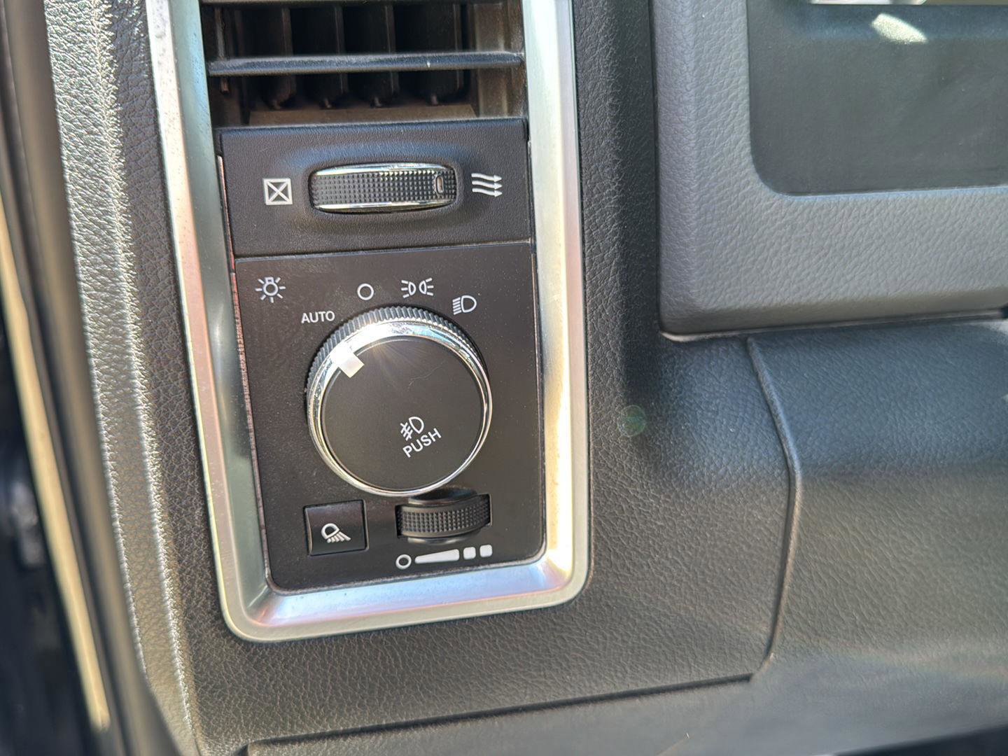 Used 2014 RAM 1500 Big Horn AWD/4WD image 13