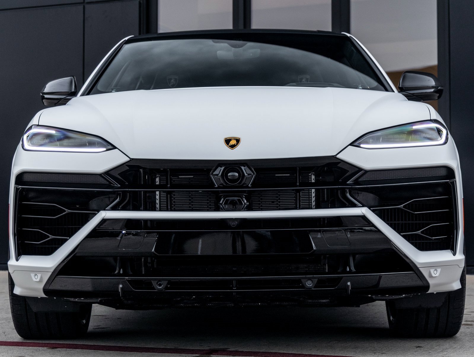 Used 2025 Lamborghini Urus SE image 4