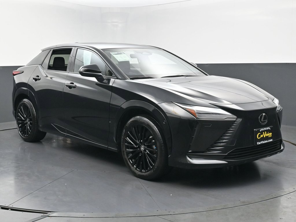 Used 2023 Lexus RZ 450e Premium w/ Accessory Package (2T) image 3