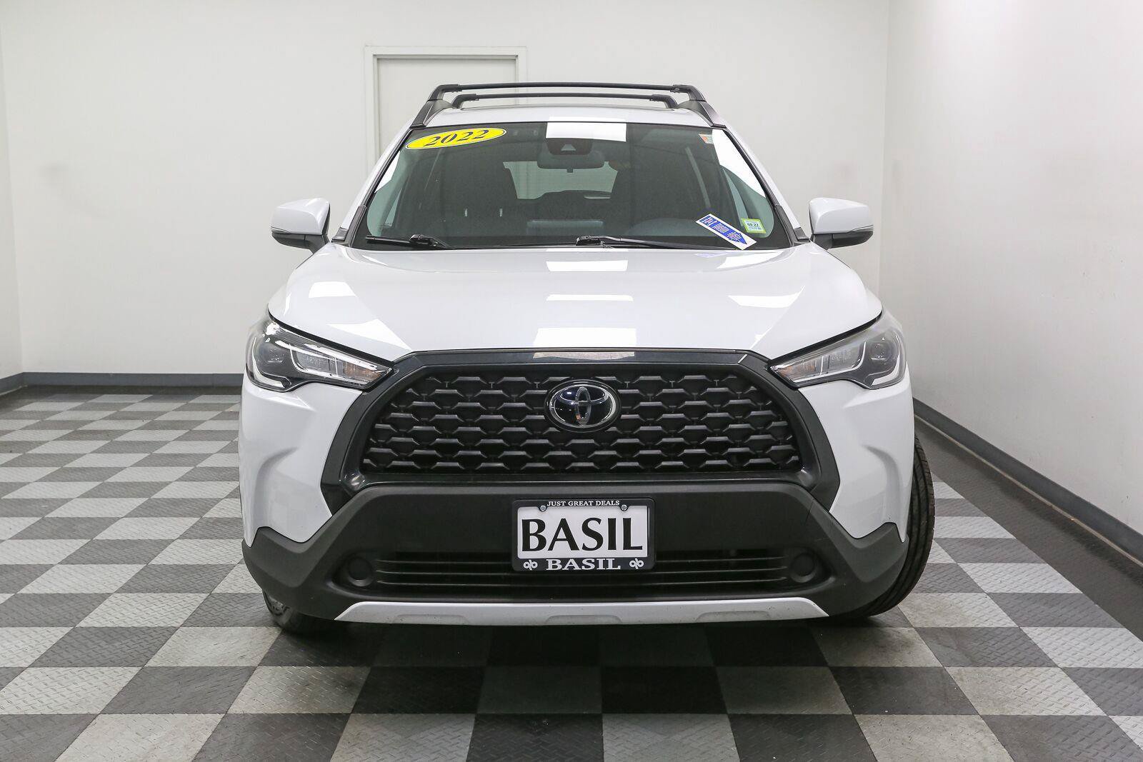 Used 2022 Toyota Corolla Cross LE w/ Moonroof Package AWD/4WD image 3