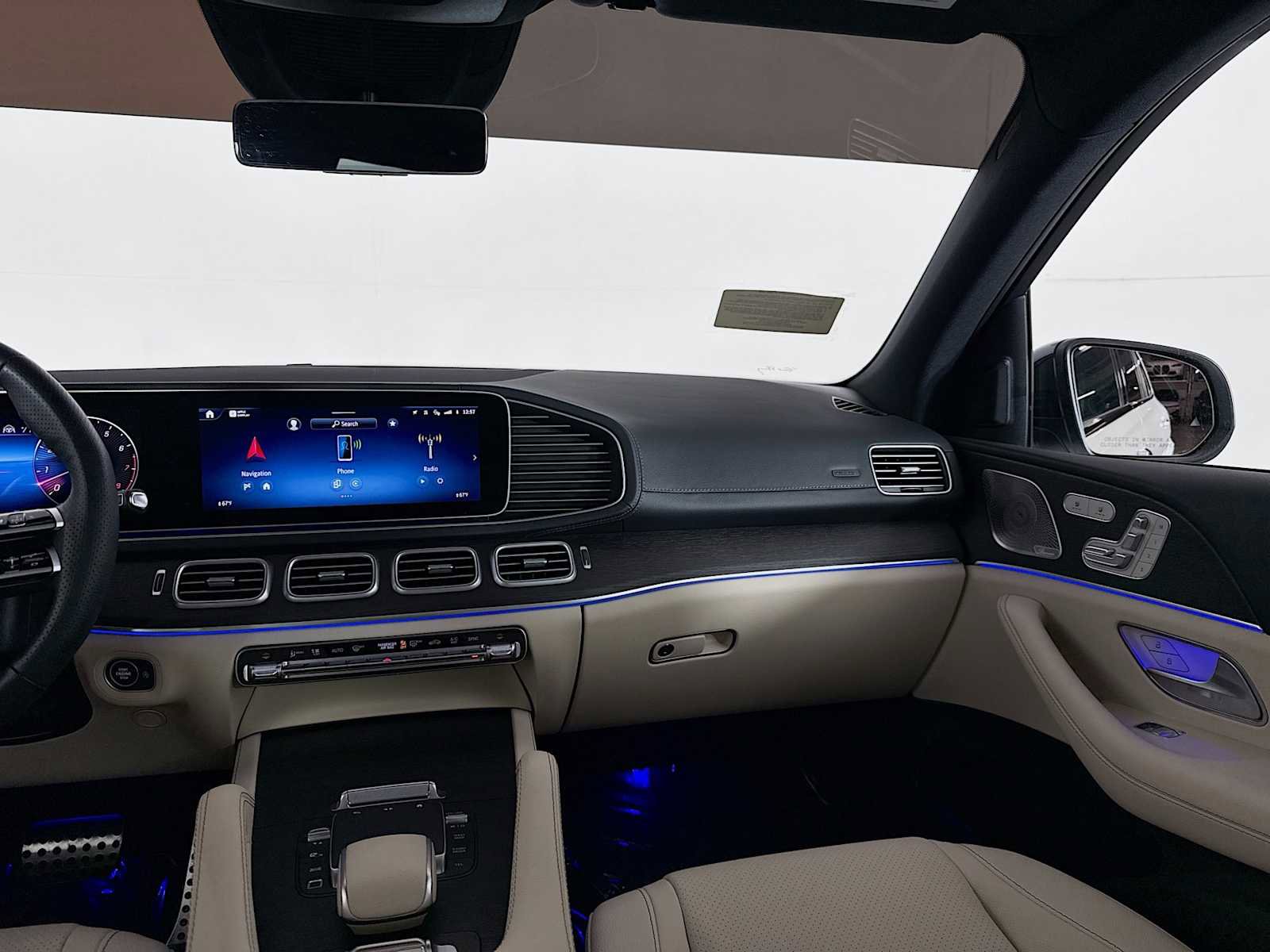 Used 2025 Mercedes-Benz GLS 450 4MATIC image 37