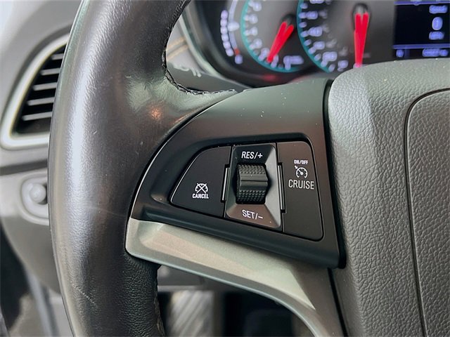 Used 2020 Chevrolet Trax LT w/ LT Convenience Package image 13