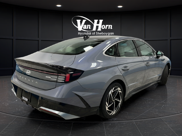 Used 2025 Hyundai Sonata SEL FWD image 6
