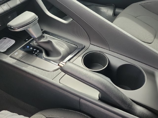 New 2026 Hyundai Elantra Sport FWD image 16