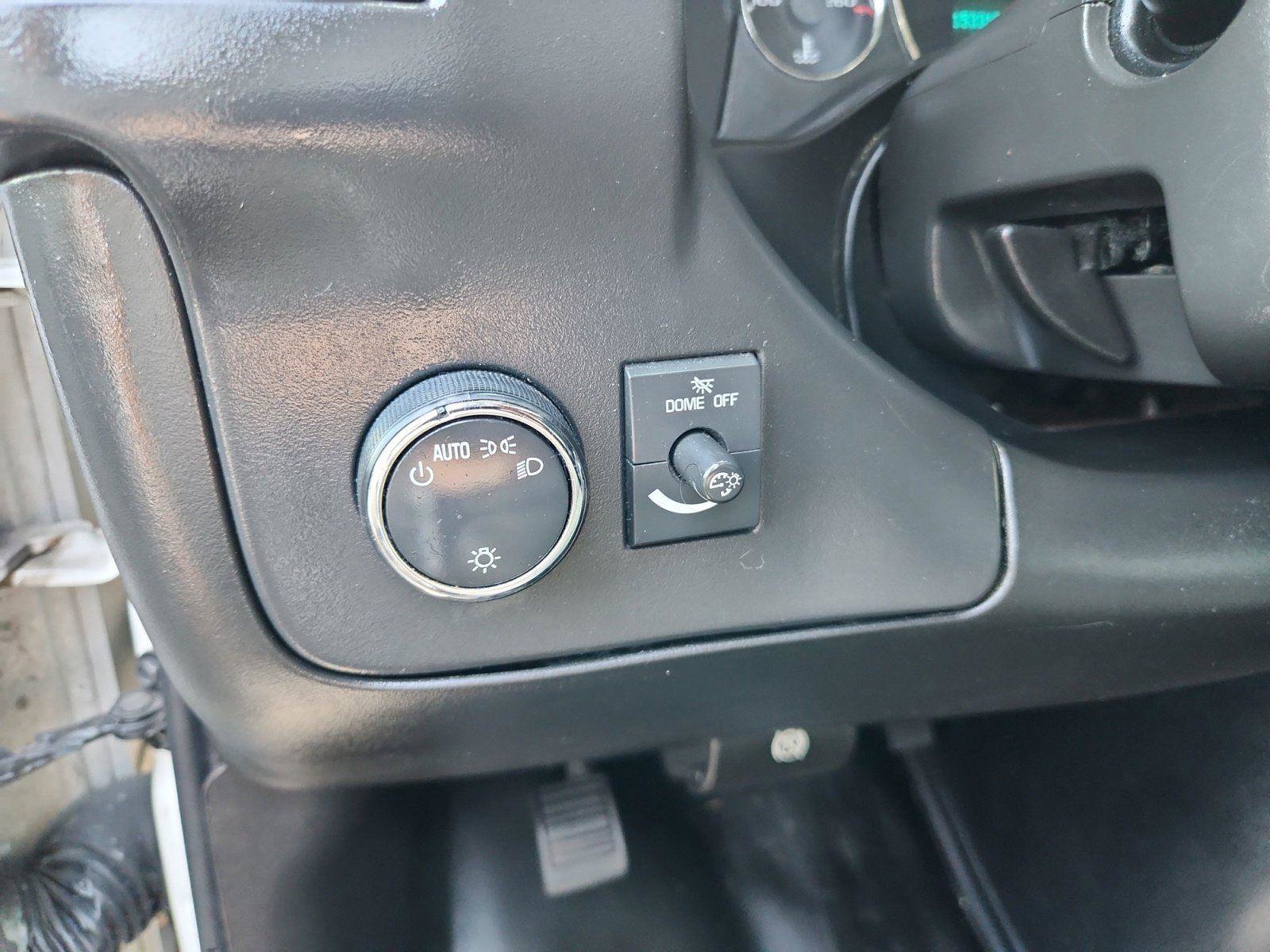 Used 2016 Chevrolet Express 2500 RWD image 18