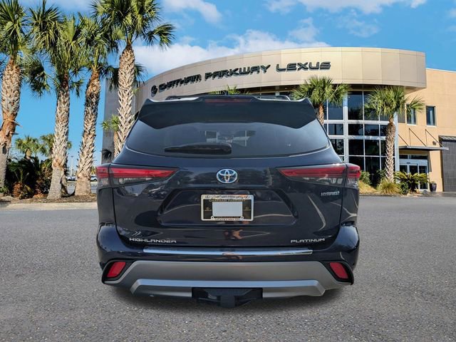 Used 2022 Toyota Highlander Platinum AWD/4WD image 6