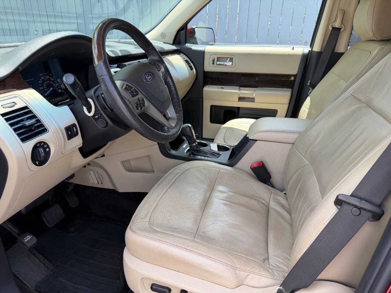 Used 2017 Ford Flex Limited w/ Equipment Group 303A AWD/4WD image 8