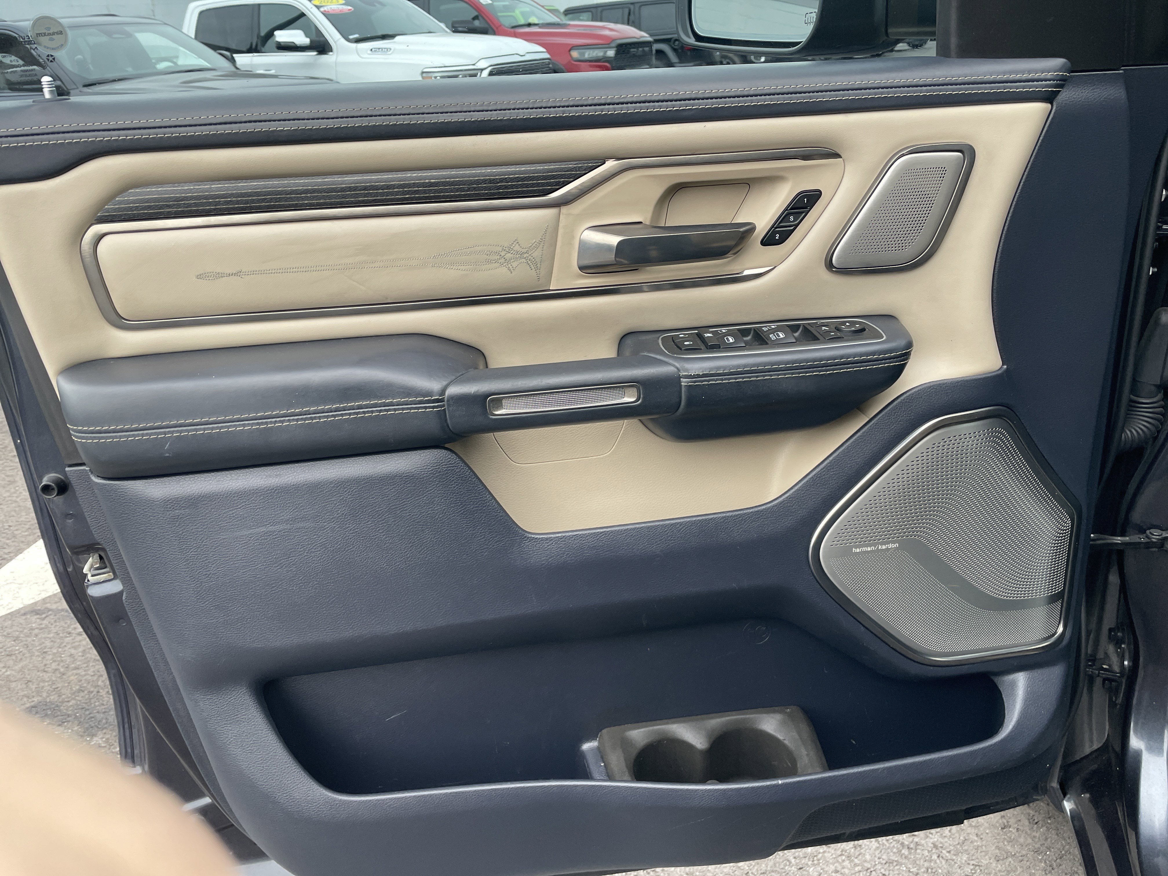 Used 2020 RAM 1500 Limited image 32