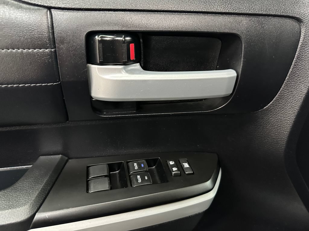 Used 2019 Toyota Tundra Limited w/ Limited Premium Package AWD/4WD image 19