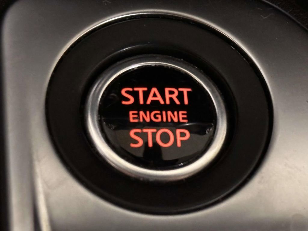 Used 2024 Nissan Sentra SV FWD image 29