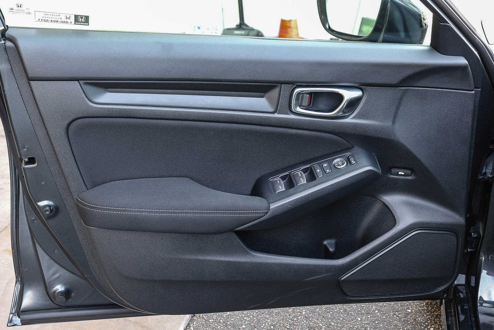 Certified 2025 Honda Civic Sport image 22