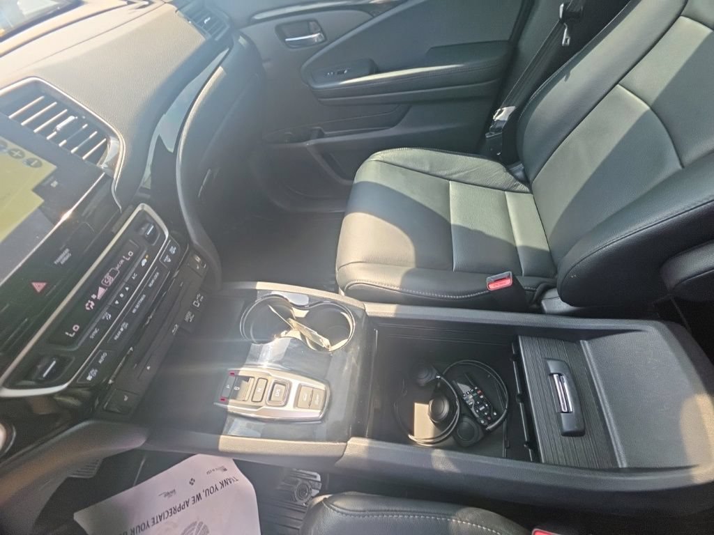Used 2020 Honda Pilot Touring image 26