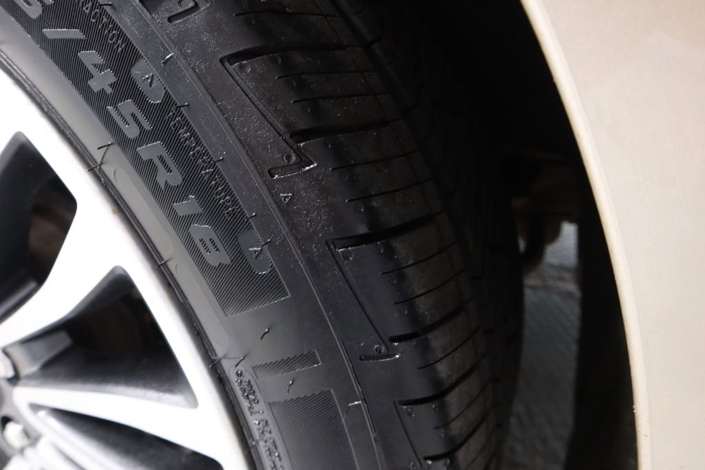 Used 2018 Ford Fusion Titanium image 22