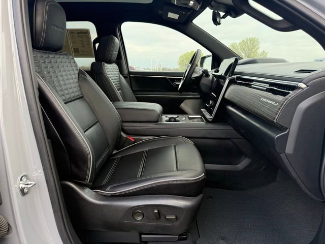 Used 2025 GMC Sierra EV Denali image 38