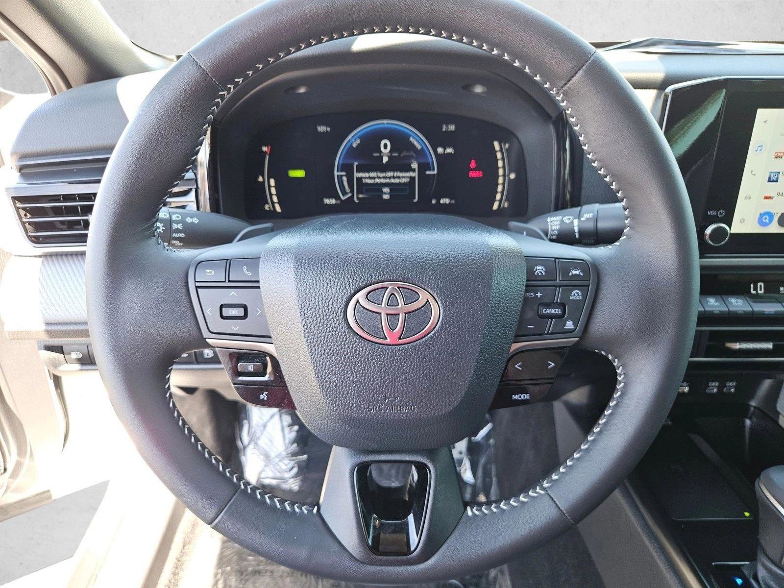 Used 2026 Toyota Camry SE w/ Convenience Package FWD image 13