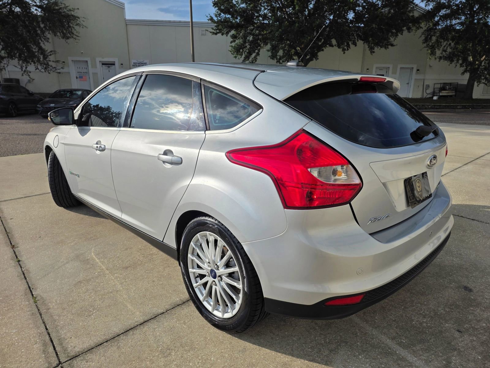 Used 2013 Ford Focus Electric Hatchback FWD image 9