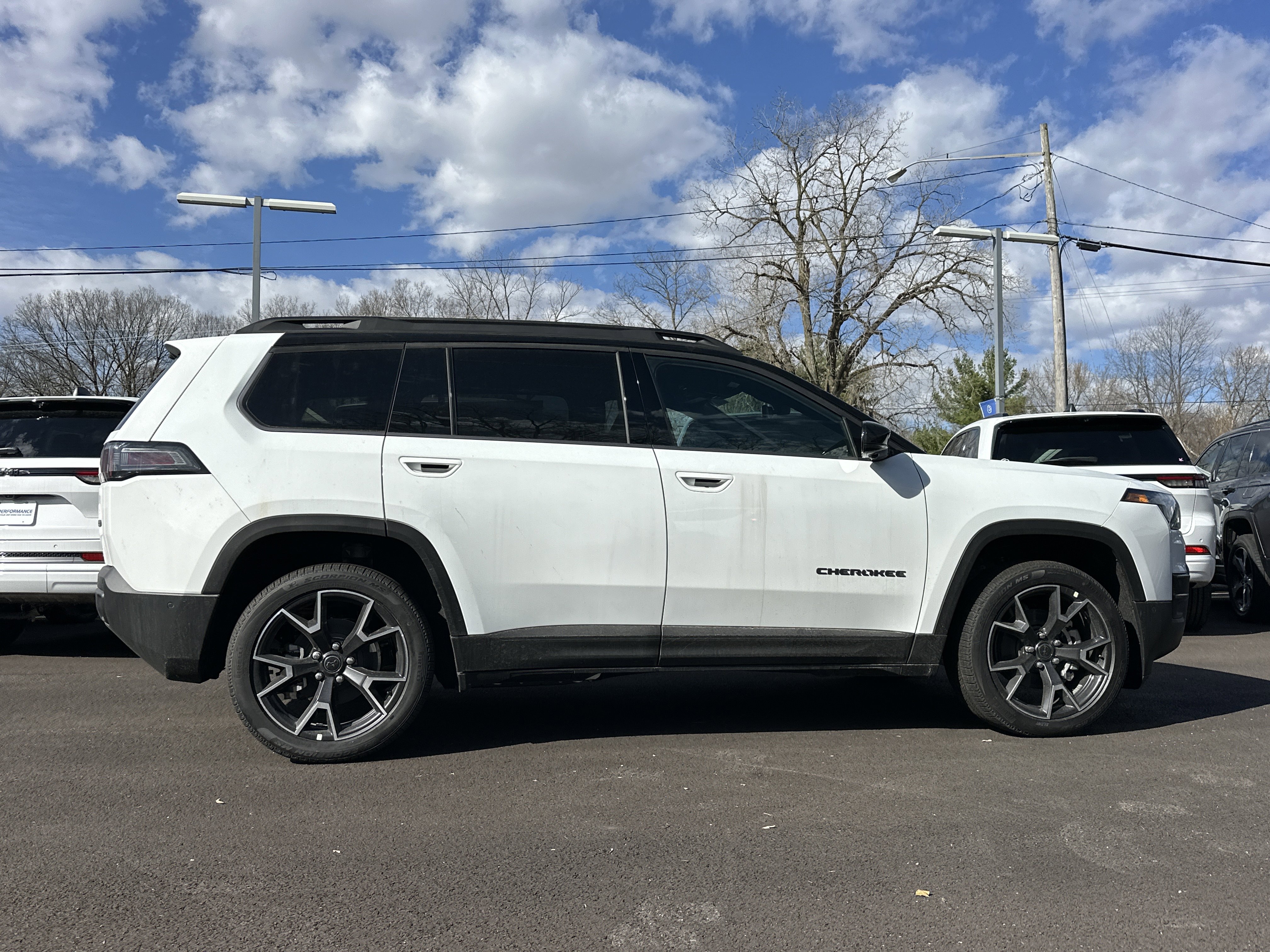 New 2026 Jeep Cherokee Overland w/ Advanced Pro Tech Group image 19