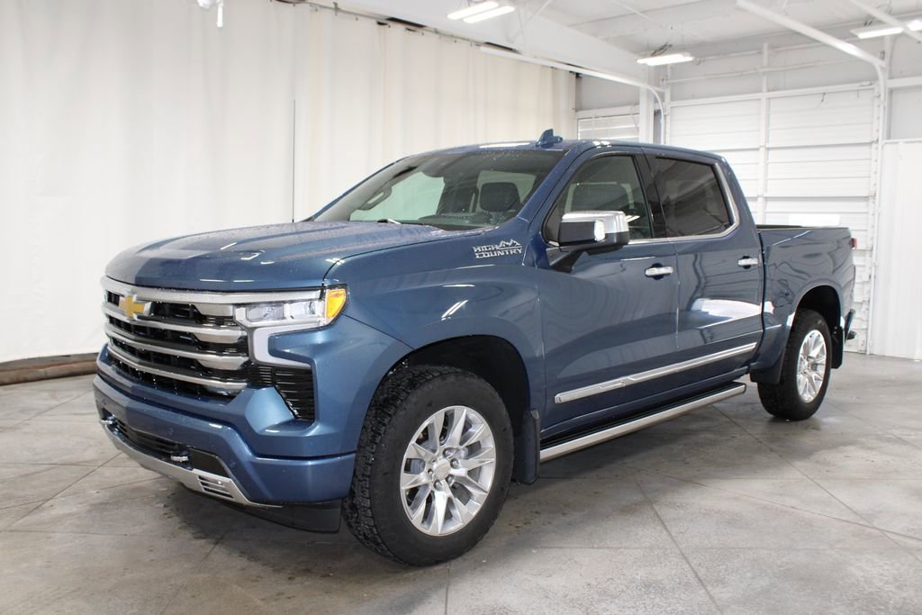 Used 2024 Chevrolet Silverado 1500 High Country w/ High Country Premium Package image 4