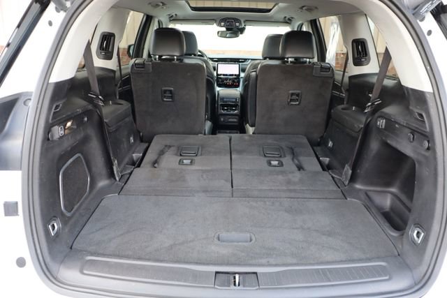 Used 2021 Jeep Grand Cherokee L Limited AWD/4WD image 39