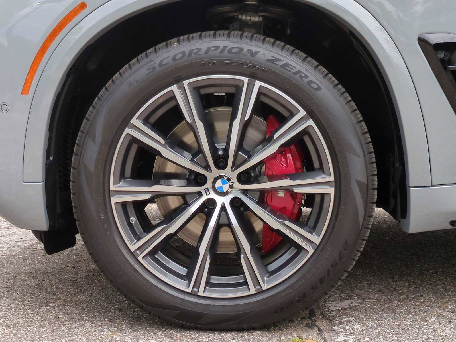 New 2026 BMW X5 xDrive40i w/ M Sport Package image 14