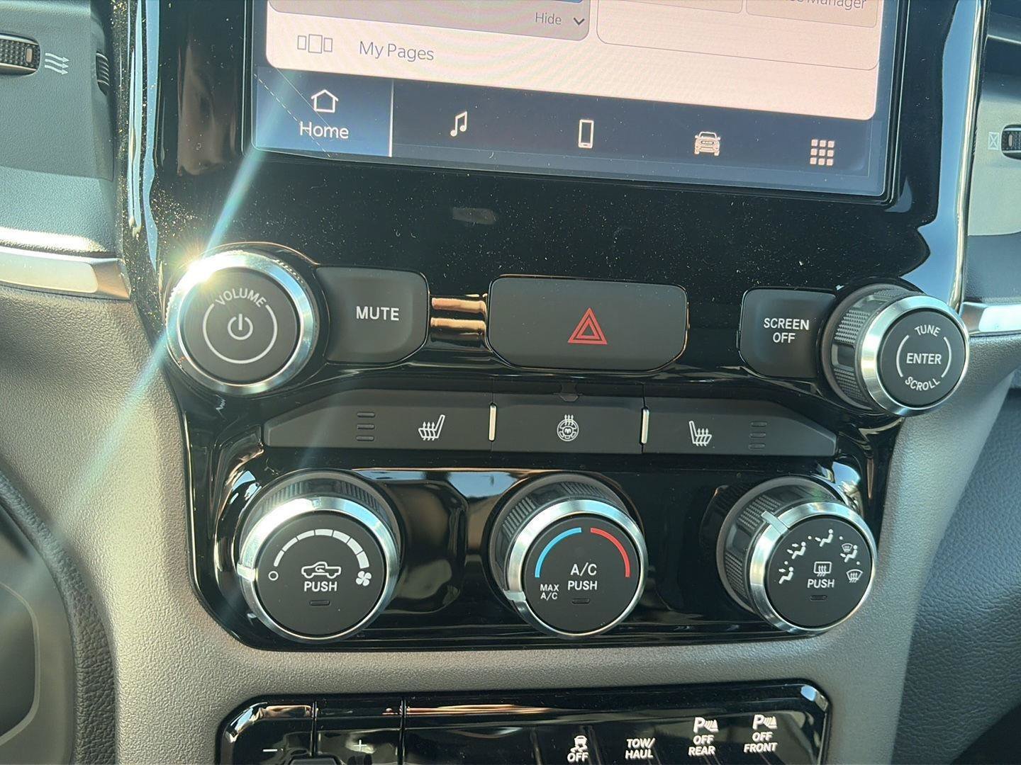 New 2026 RAM 2500 Big Horn AWD/4WD image 23