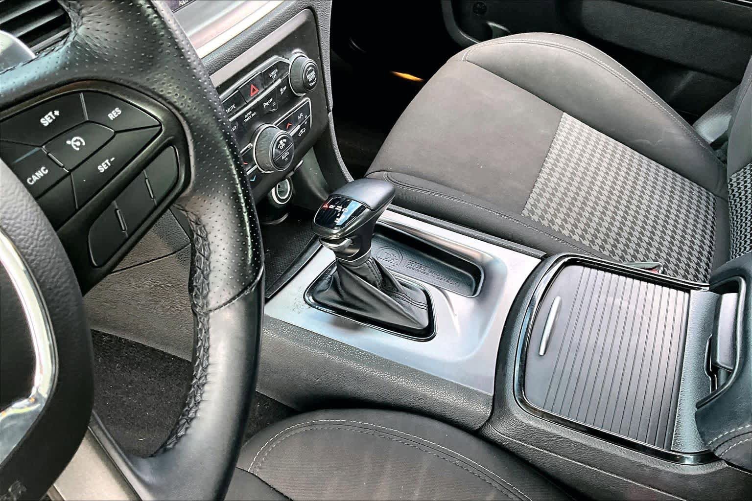 Used 2022 Dodge Charger GT w/ Blacktop Package RWD image 15