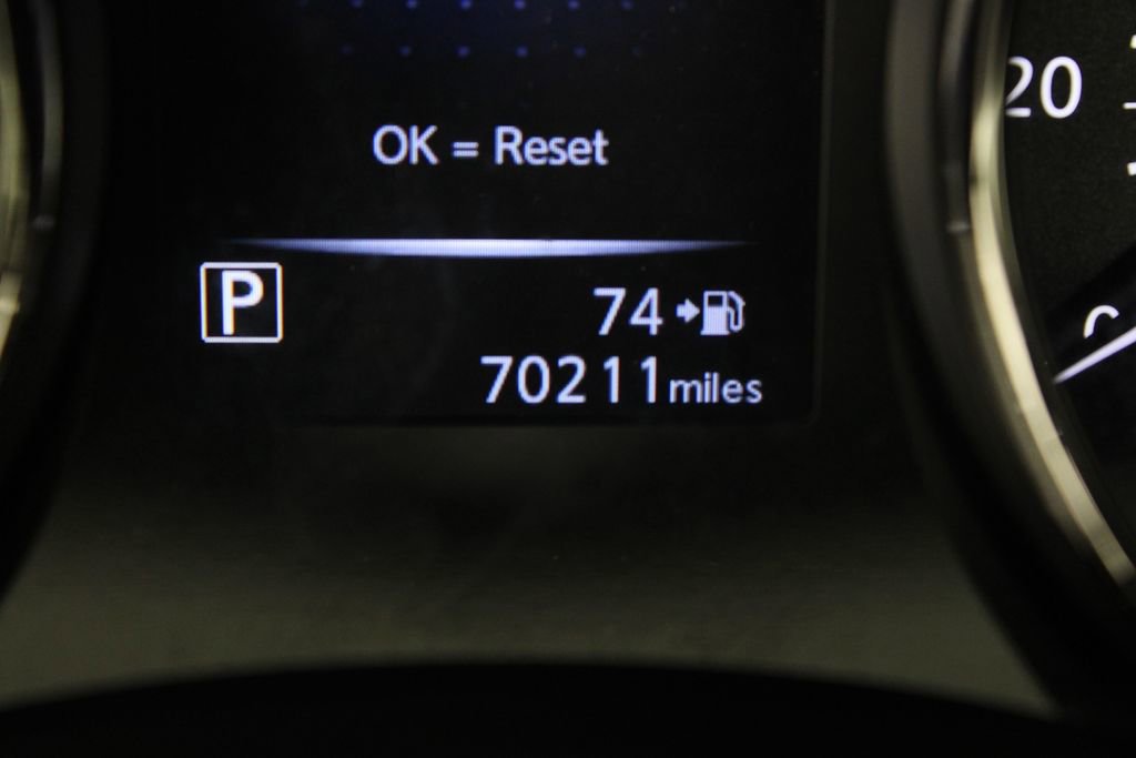 Certified 2017 Nissan Rogue Sport SL FWD image 27