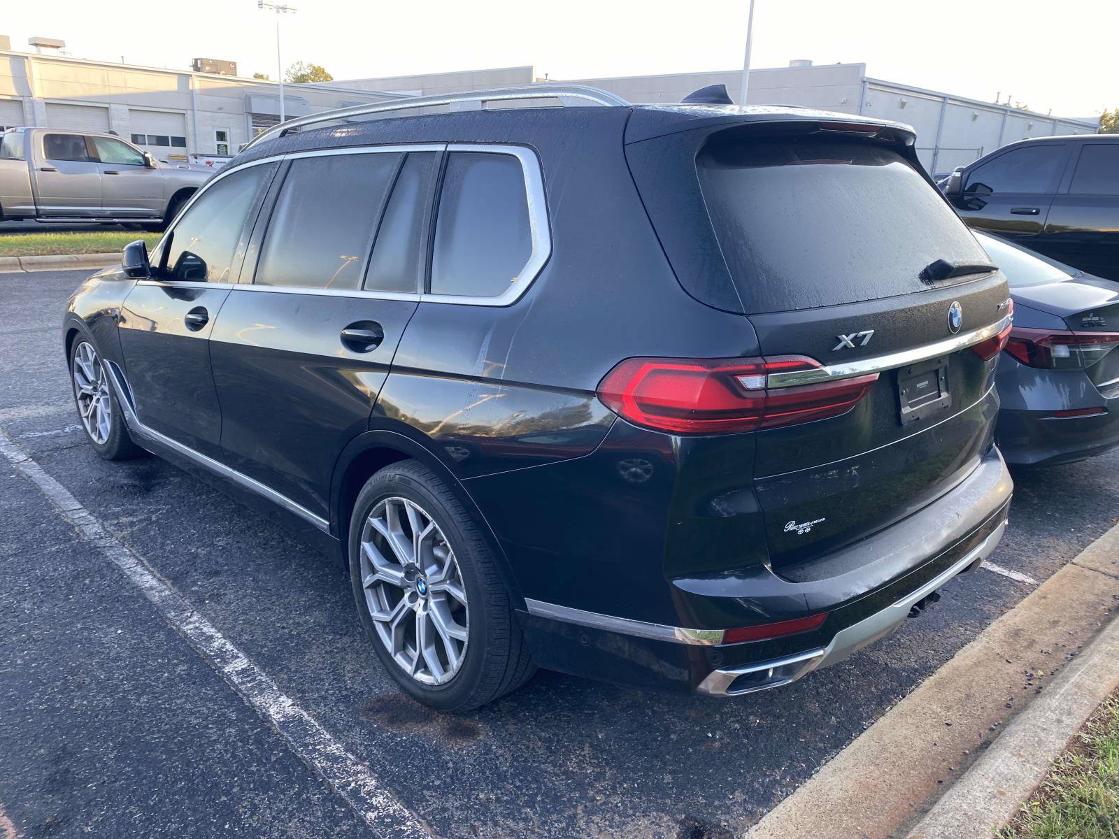 Used 2020 BMW X7 xDrive40i w/ Premium Package AWD/4WD image 6