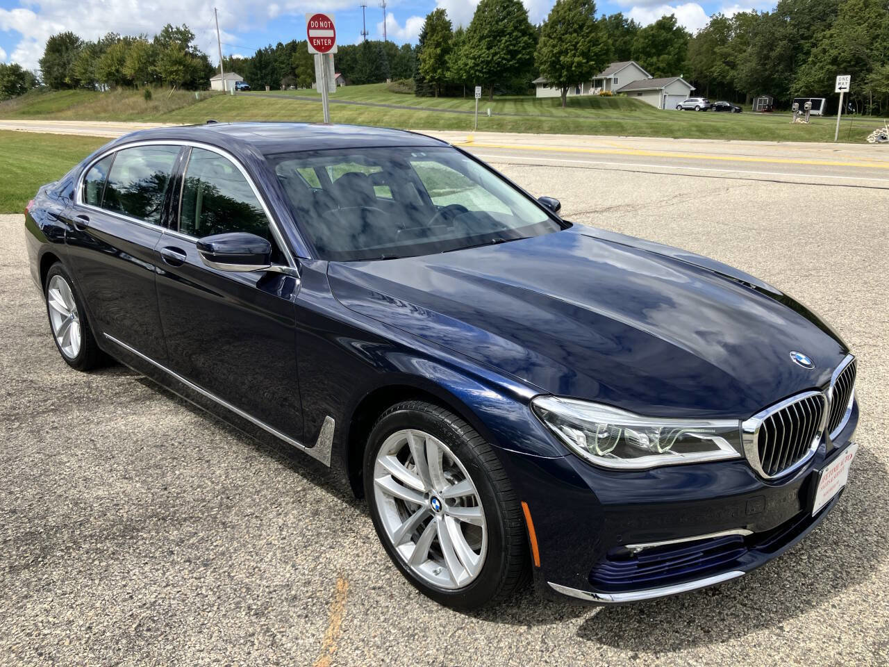 Used 2016 BMW 750i xDrive image 7