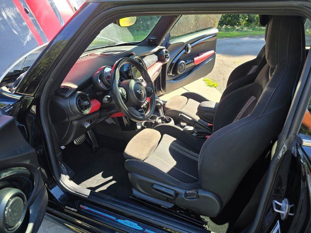 Used 2018 MINI Cooper John Cooper Works FWD image 32