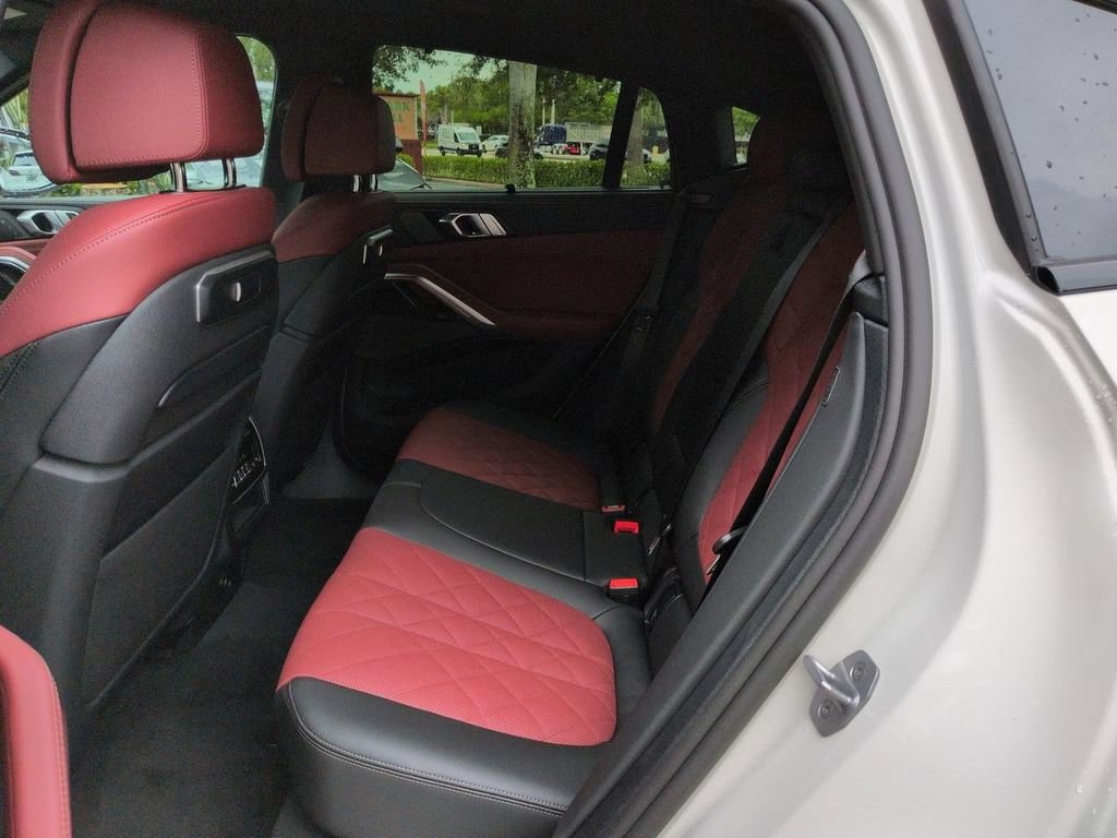 New 2027 BMW X6 xDrive40i w/ Executive Package AWD/4WD image 14