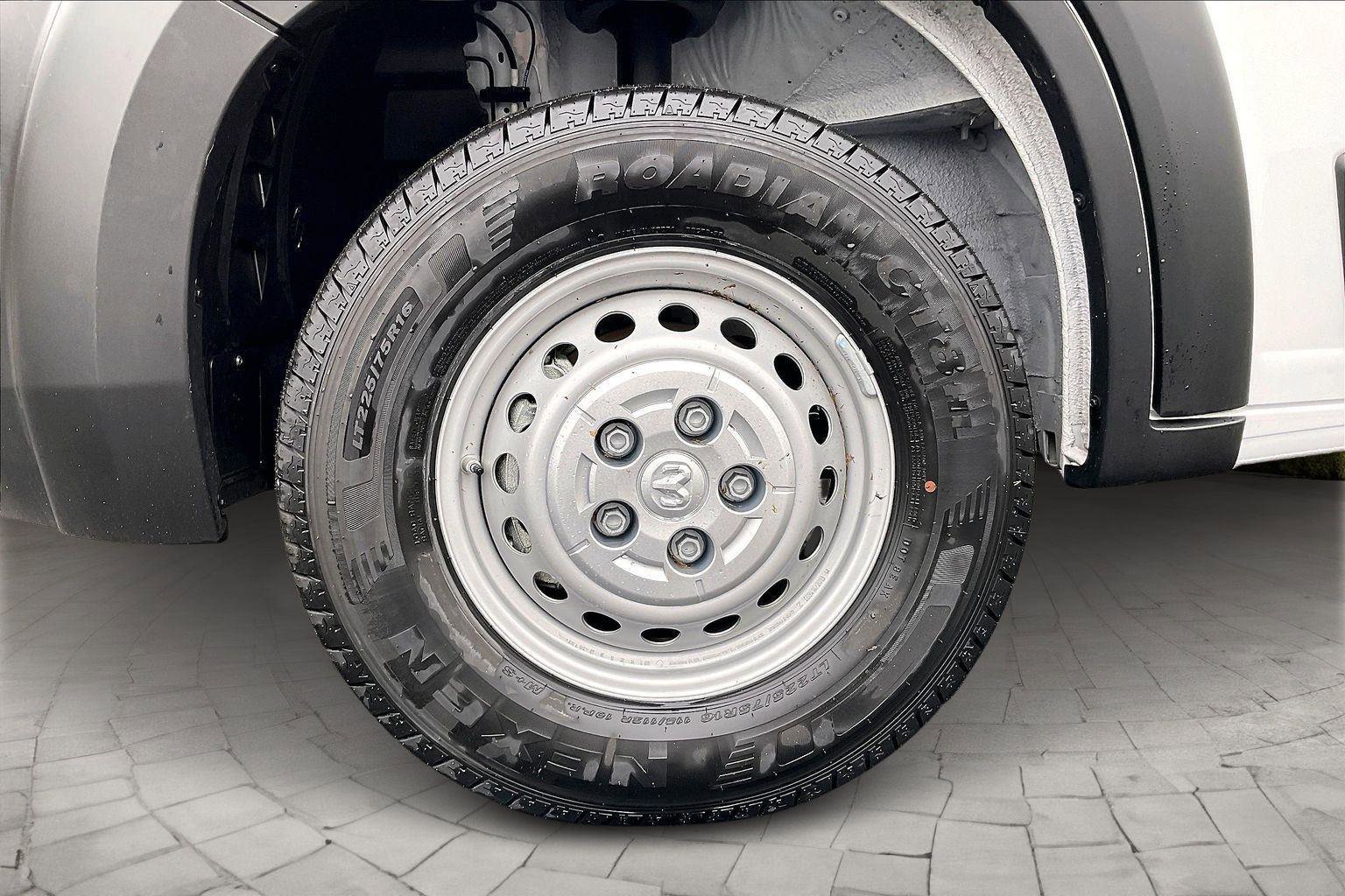 New 2025 RAM ProMaster 2500 w/ Convenience Group image 14