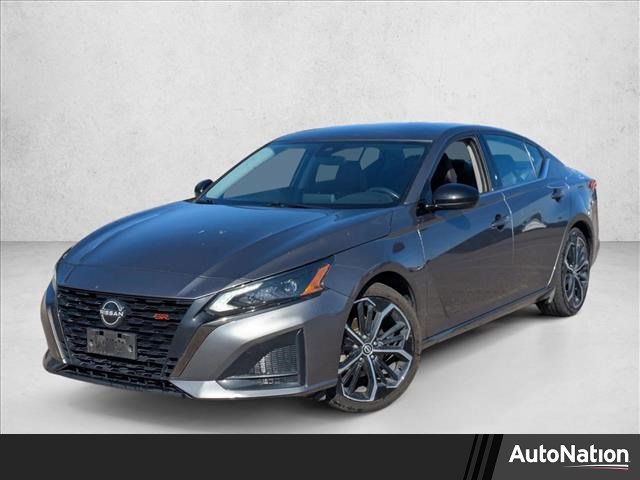 Used 2023 Nissan Altima 2.5 SR image 1