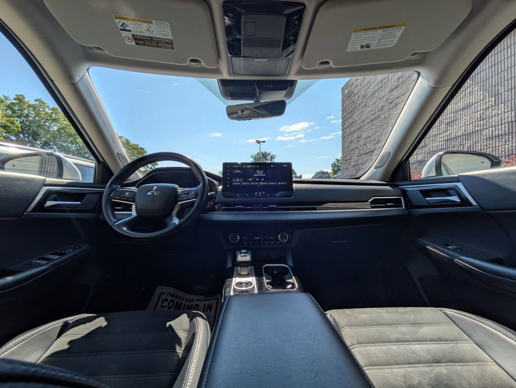 Used 2025 Mitsubishi Outlander SE AWD/4WD image 26