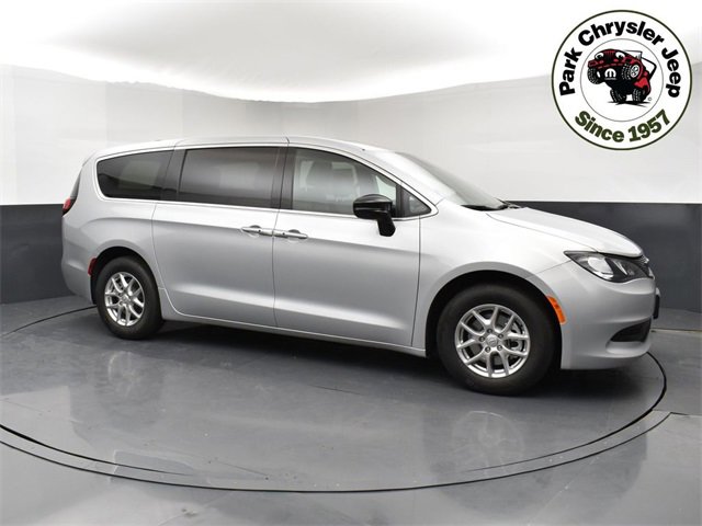 New 2026 Chrysler Voyager LX