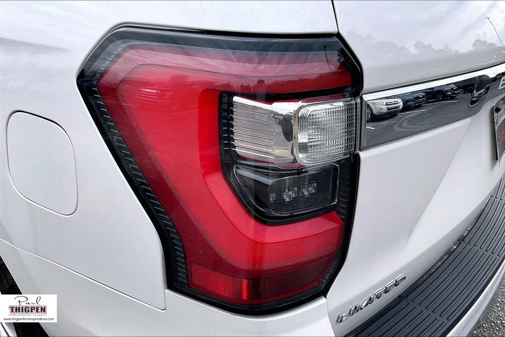 Used 2019 Ford Expedition Limited w/ Equipment Group 302A AWD/4WD image 28