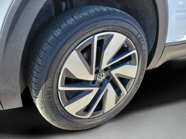 Used 2025 Volkswagen Atlas SE image 33