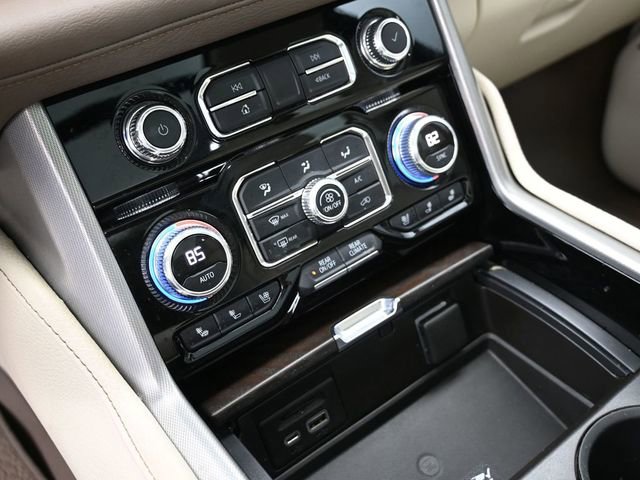 Used 2021 GMC Yukon XL Denali w/ Denali Premium Package image 36