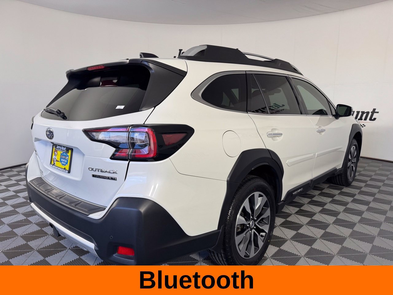 Used 2023 Subaru Outback Touring XT w/ Tech Package 2 AWD/4WD image 7