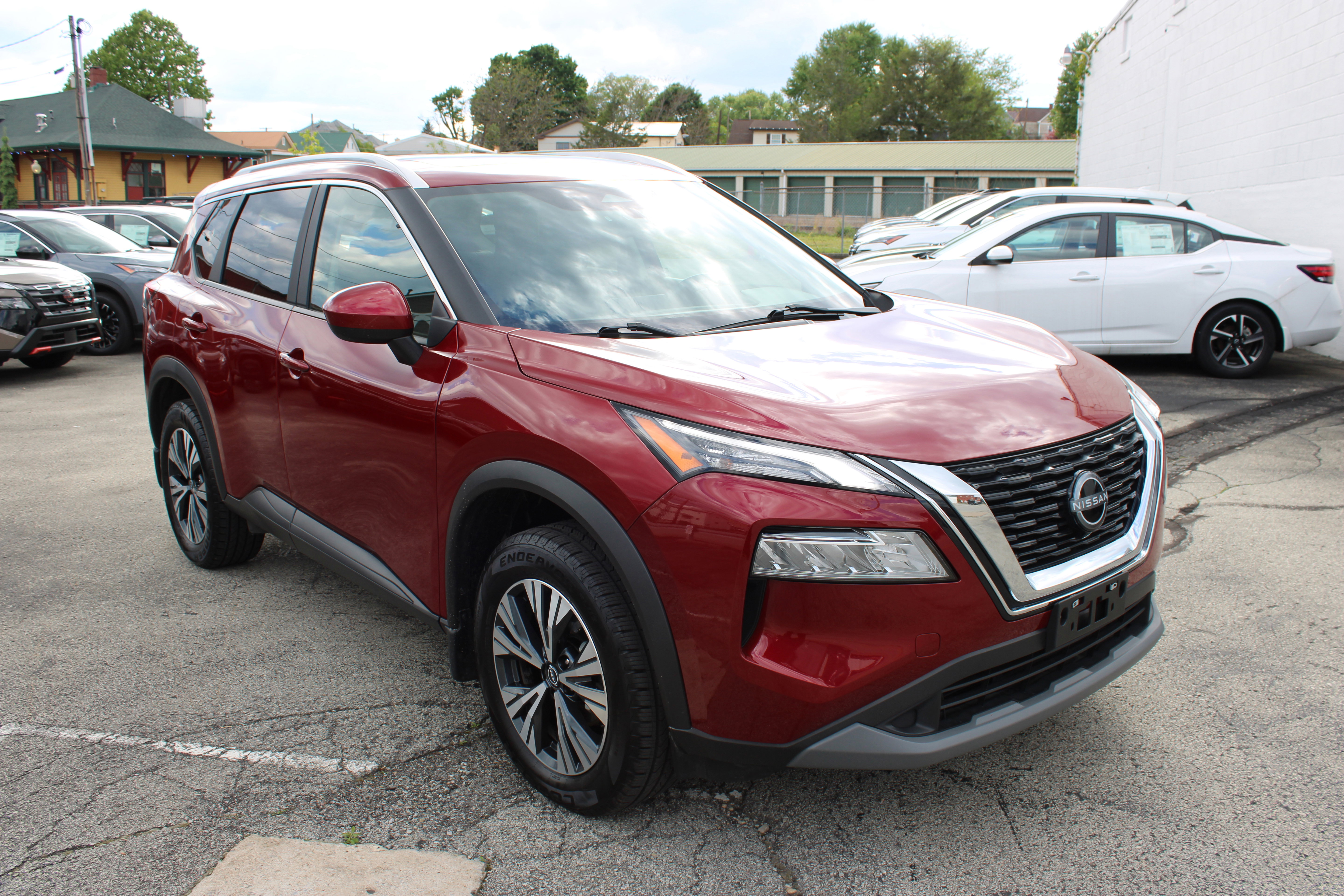 Certified 2023 Nissan Rogue SV w/ SV Premium B Package AWD/4WD image 10