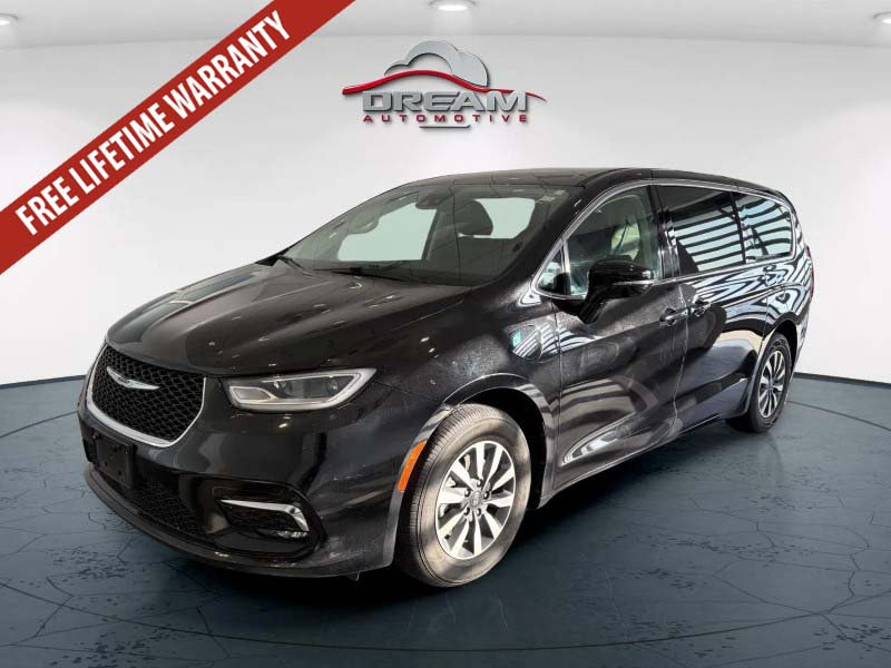 Used 2024 Chrysler Pacifica Limited FWD image 4