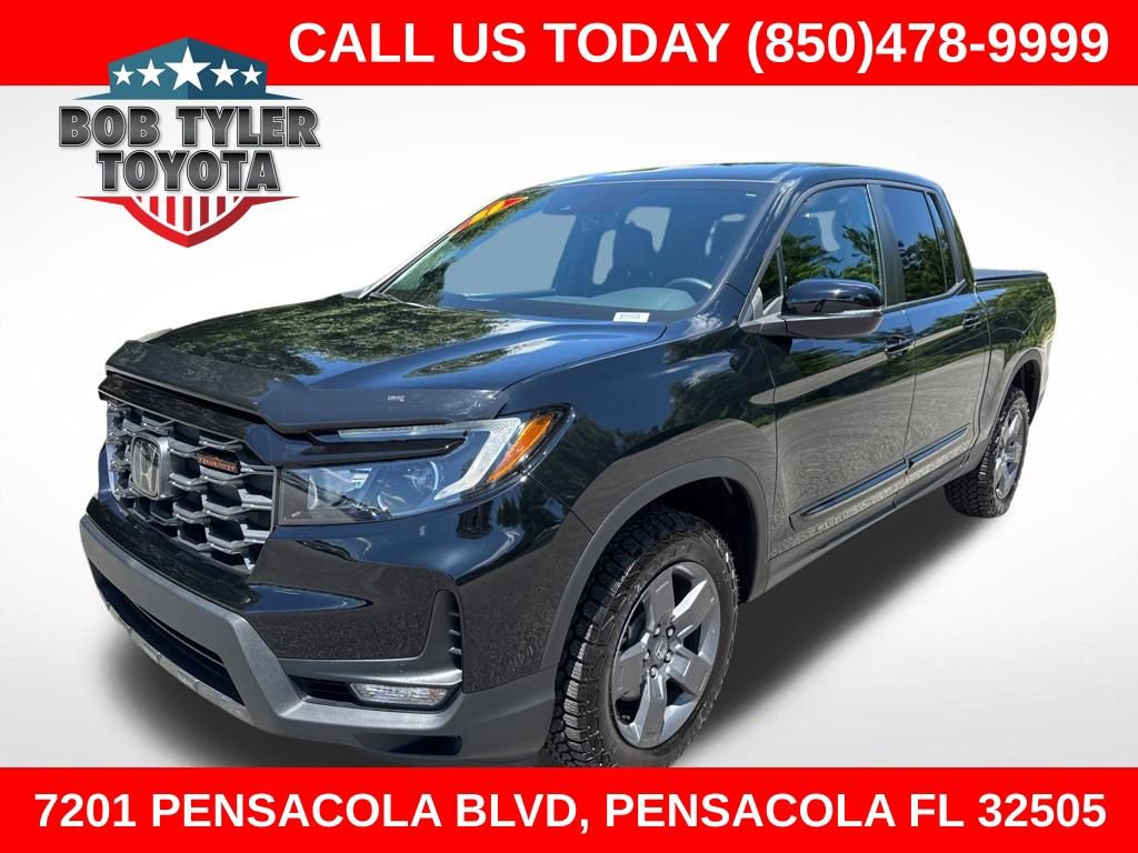 Used 2025 Honda Ridgeline TrailSport image 1