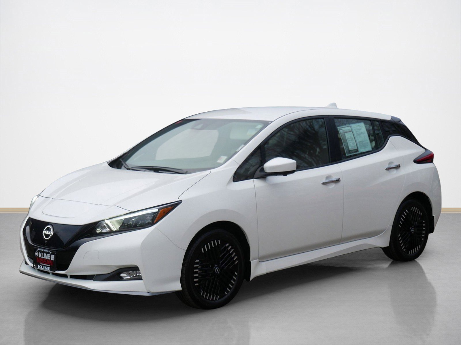Used 2025 Nissan Leaf SV Plus image 7