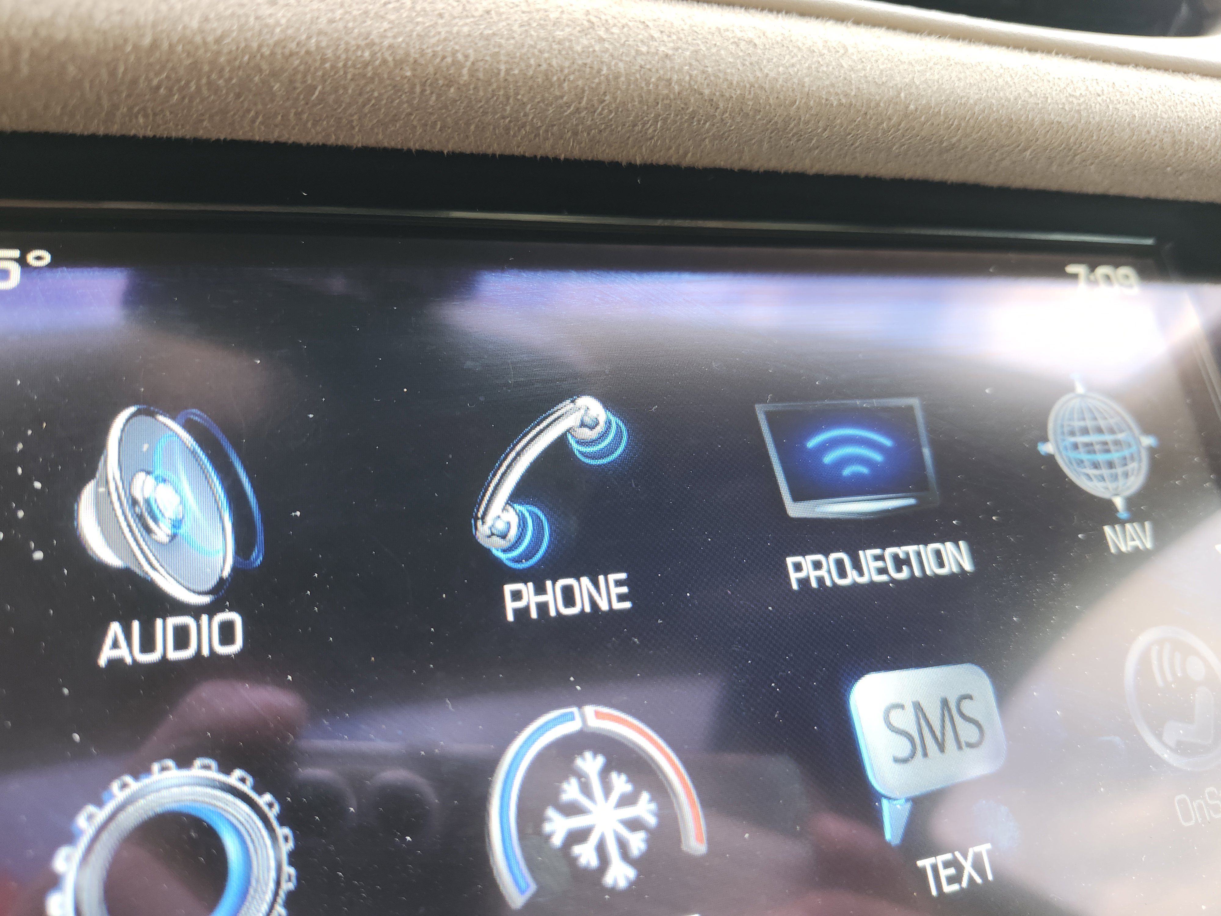 Used 2017 Cadillac XT5 Platinum AWD/4WD image 8