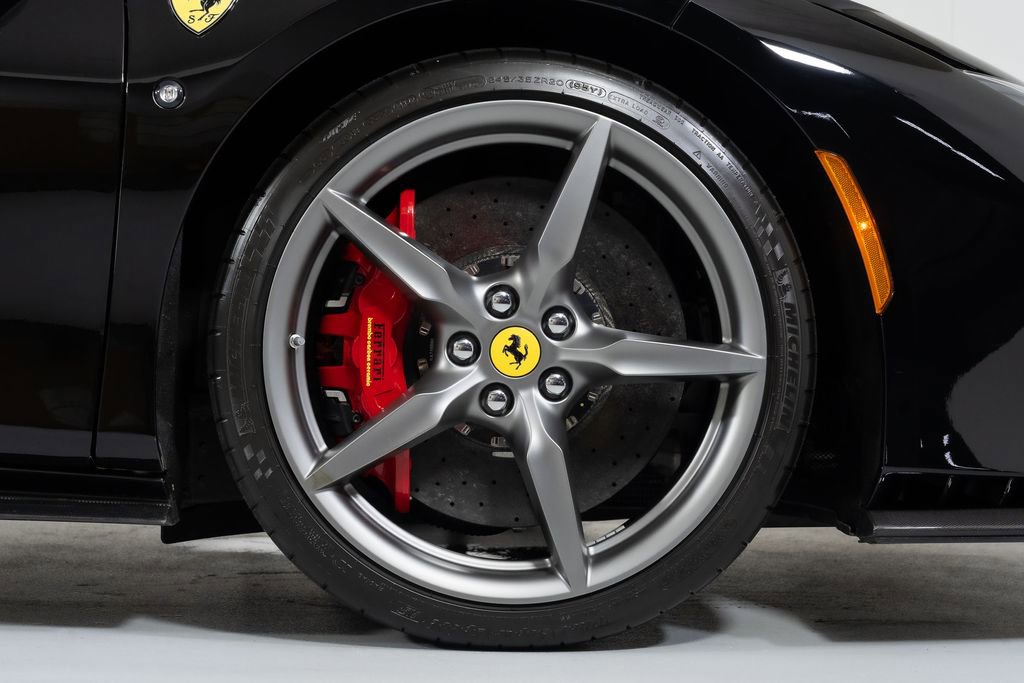 Used 2023 Ferrari F8 Tributo RWD image 21