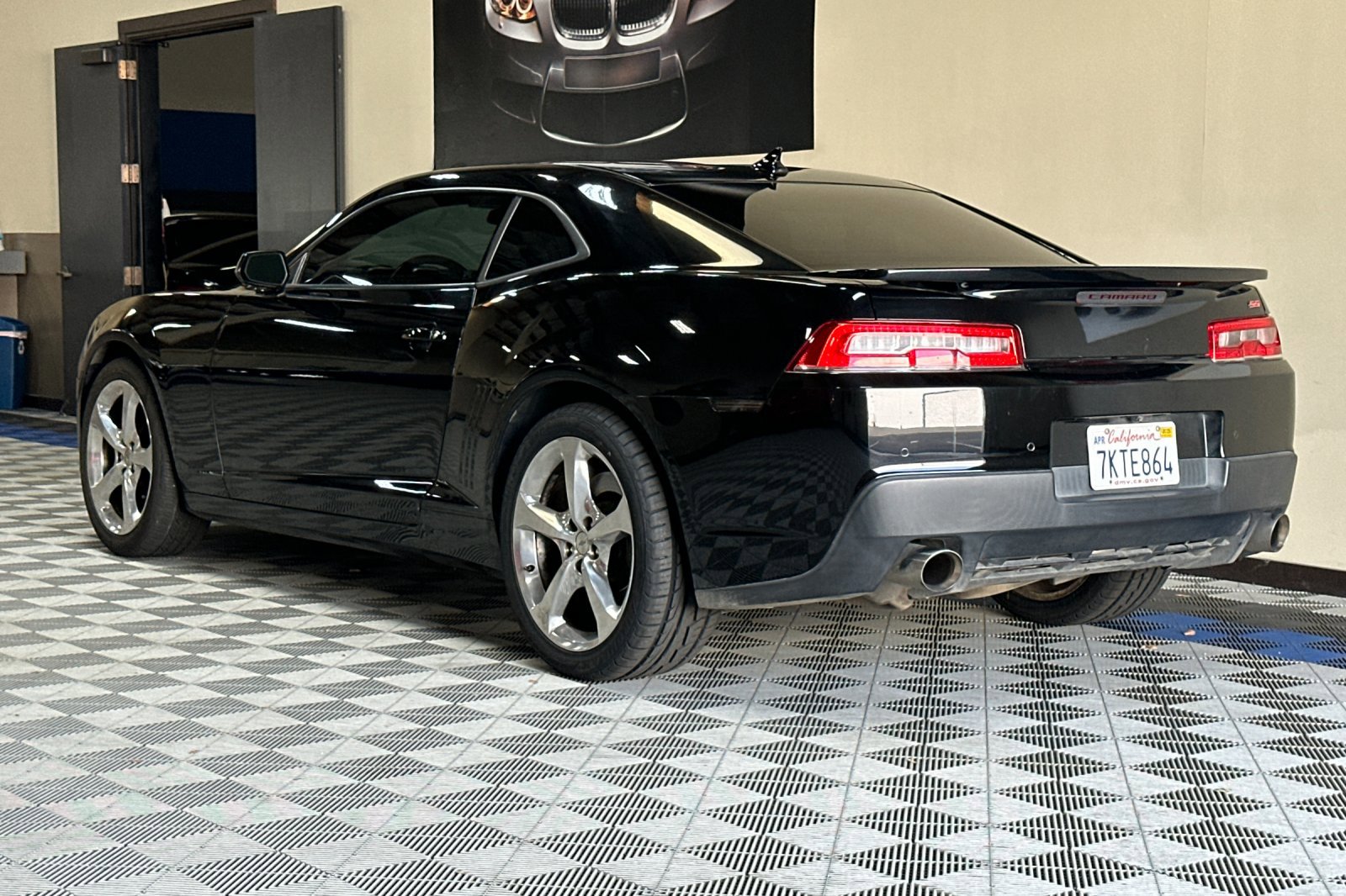 Used 2015 Chevrolet Camaro SS image 6